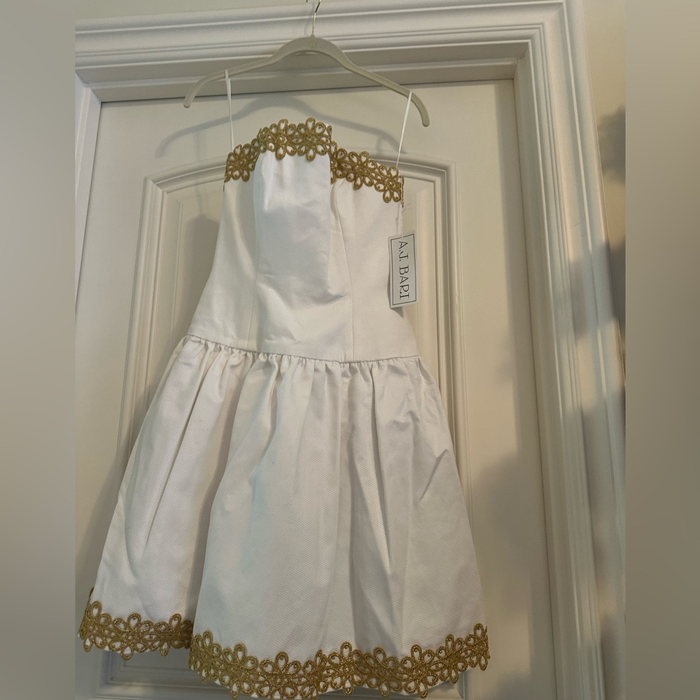 Womans A.J. Bari White Dress with Gold Detailing